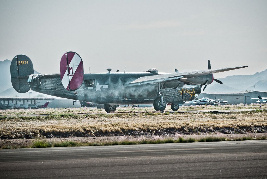 b-17-b-24-0415-300.jpg